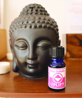 Alternative view of Uplift Essential Oil Blend