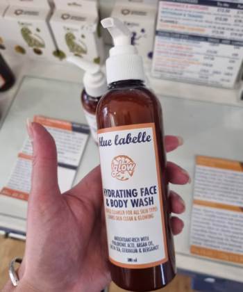 Glow Hydrating wash in amber POP bottle